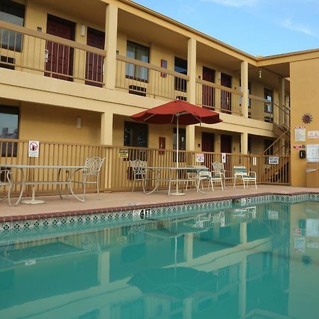 Red Roof Inn Ardmore Luaran gambar