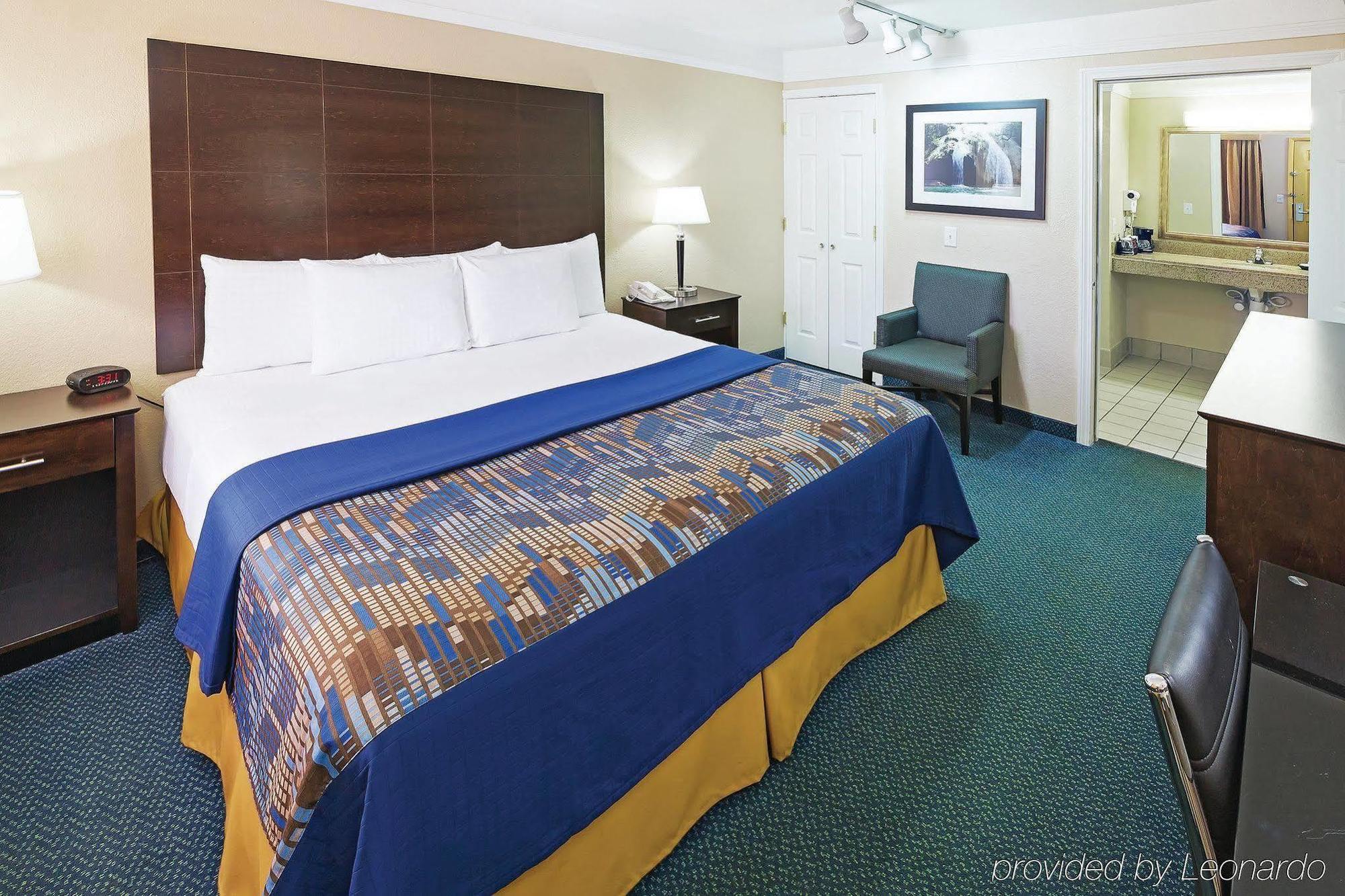 Red Roof Inn Ardmore Luaran gambar